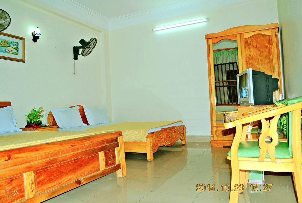 Hoang Ngoc Hotel Dong Khe Sau Екстериор снимка
