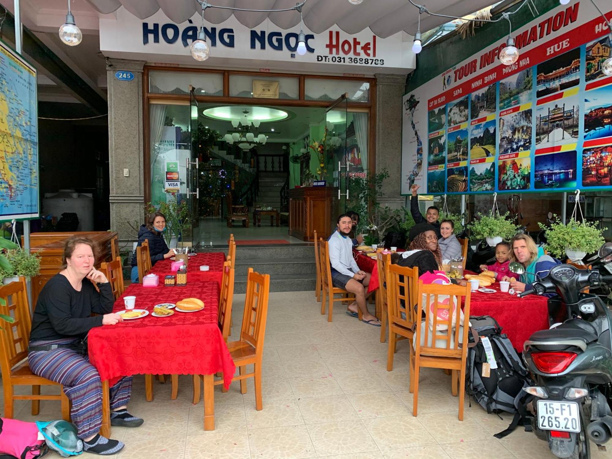 Hoang Ngoc Hotel Dong Khe Sau Екстериор снимка